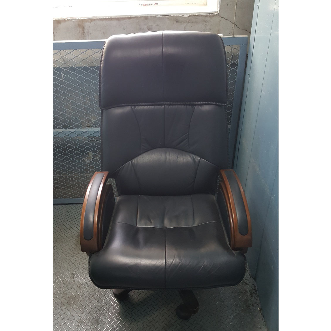 중역 가죽 의자 하이퍼스