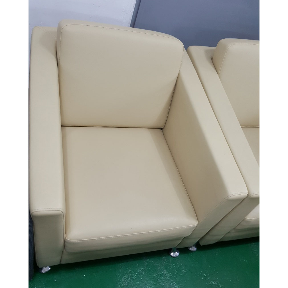 쇼파세트 4인(강화유리탁자포함)