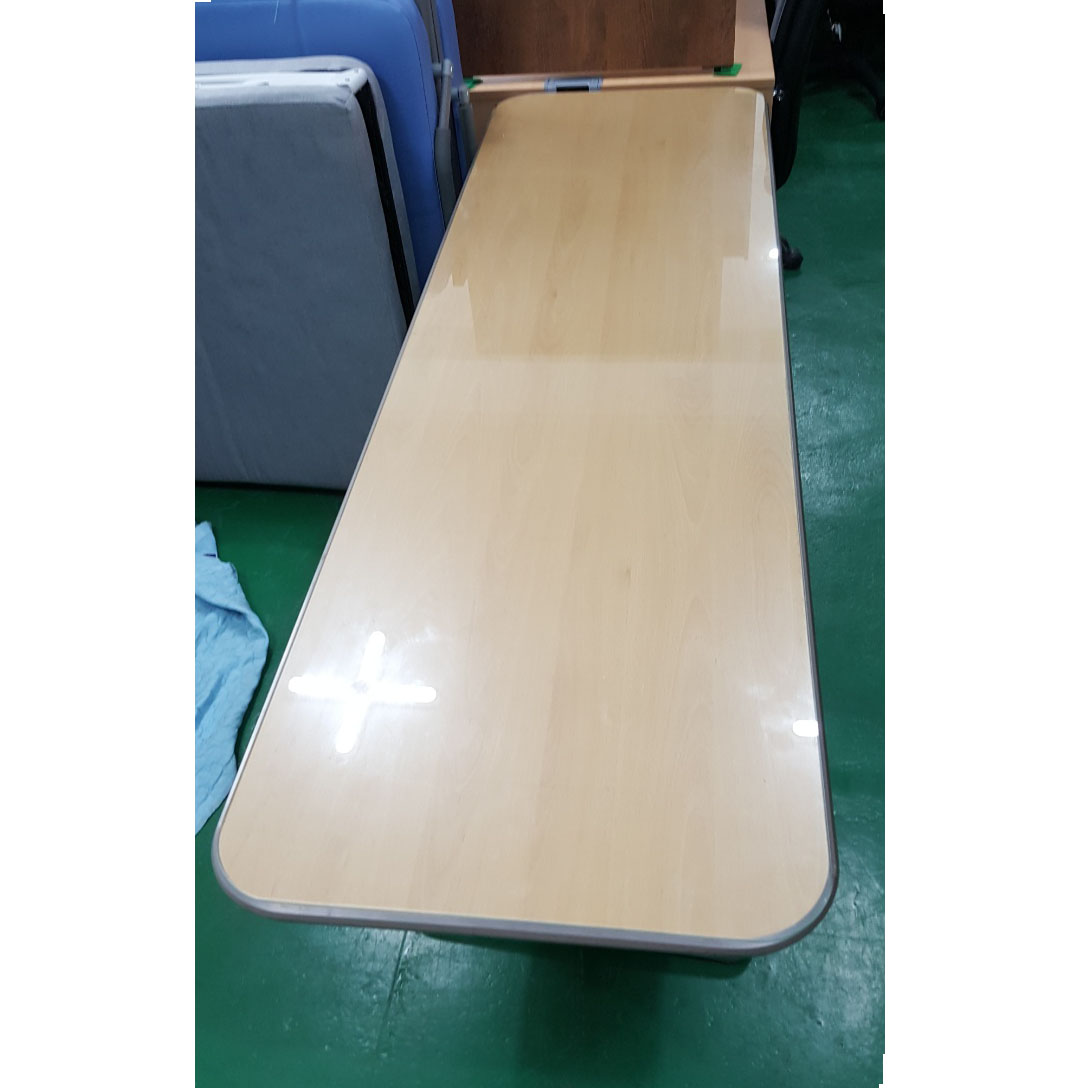 회의용 테이블 유리포함