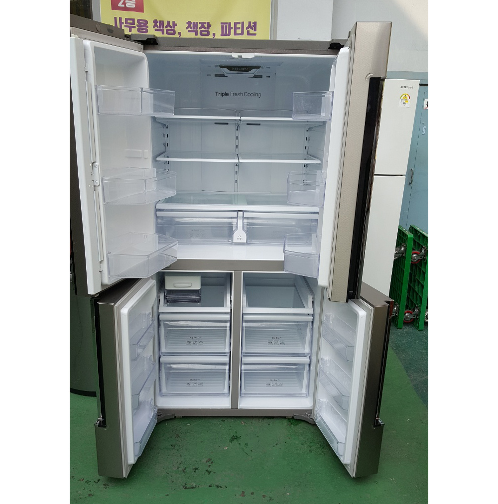 냉장고 4도어 900L