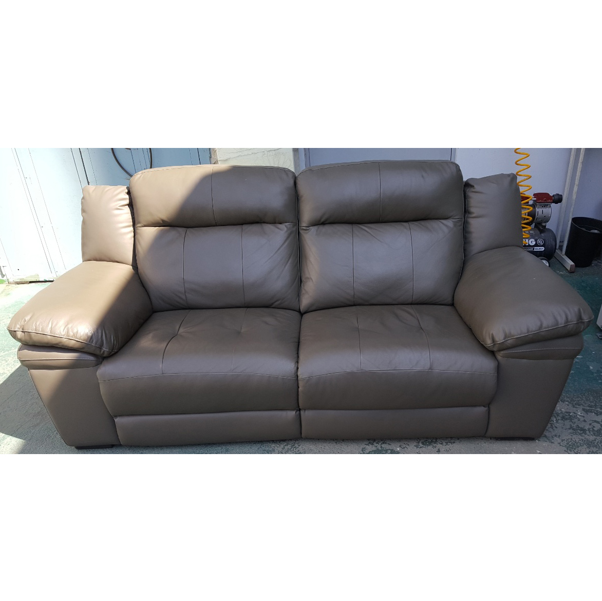 한샘 가죽 진동 리클라이너 쇼파