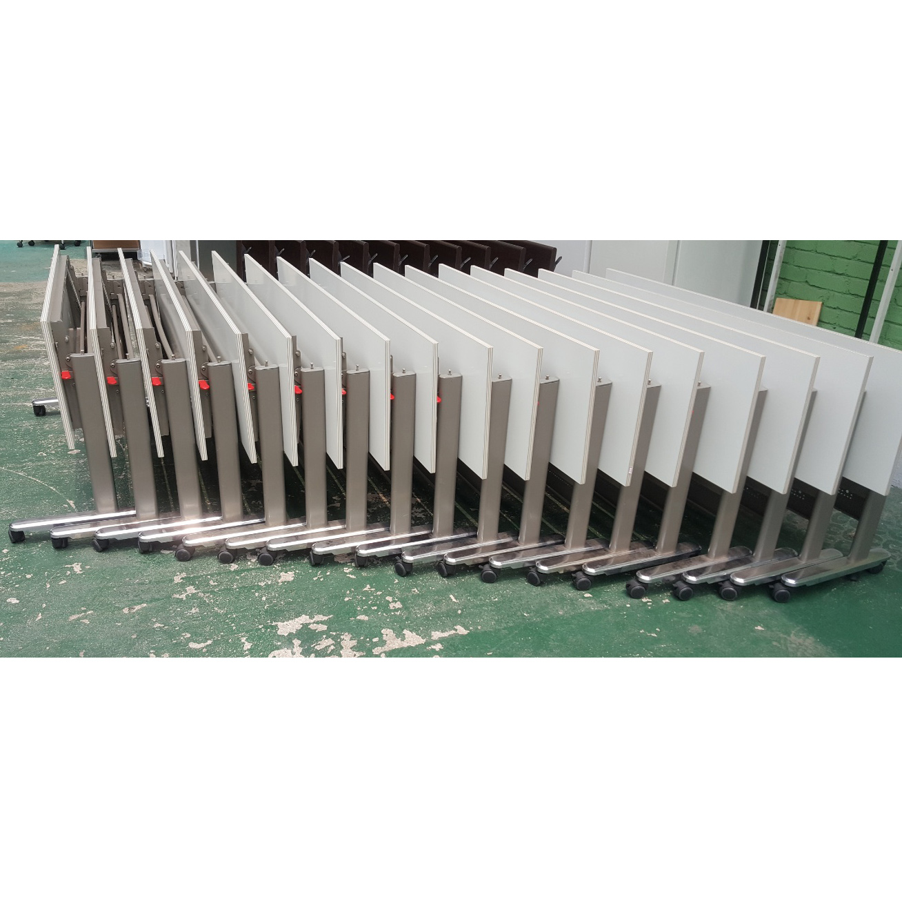 연수용 테이블  18EA