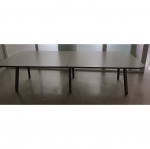 연결 회의용 테이블