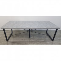 회의용 테이블 멀티탭