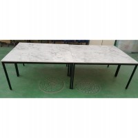 연결 회의용 테이블