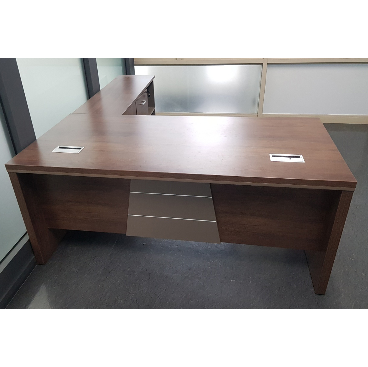 중역 책상 세트