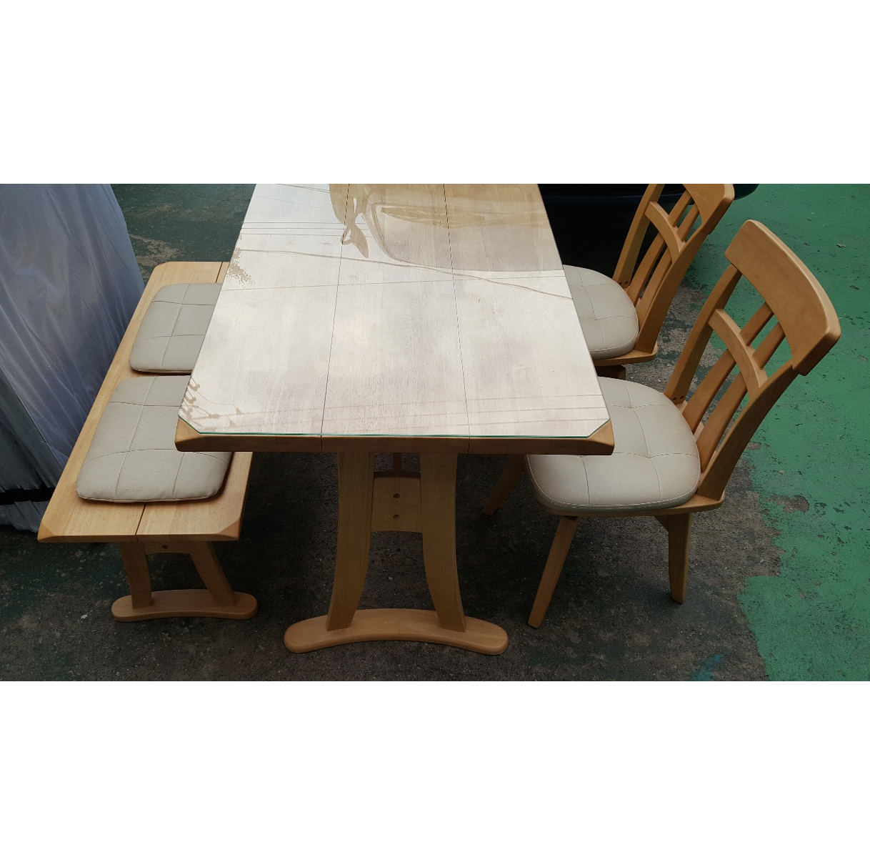 에몬스 4인 식탁