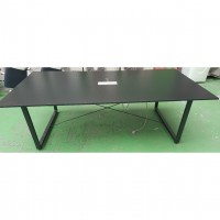 회의용 테이블 .멀티탭