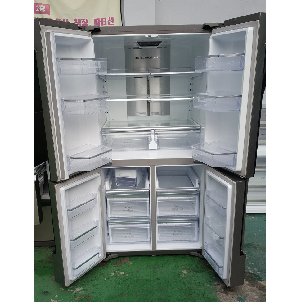 4도어 냉장고 900L