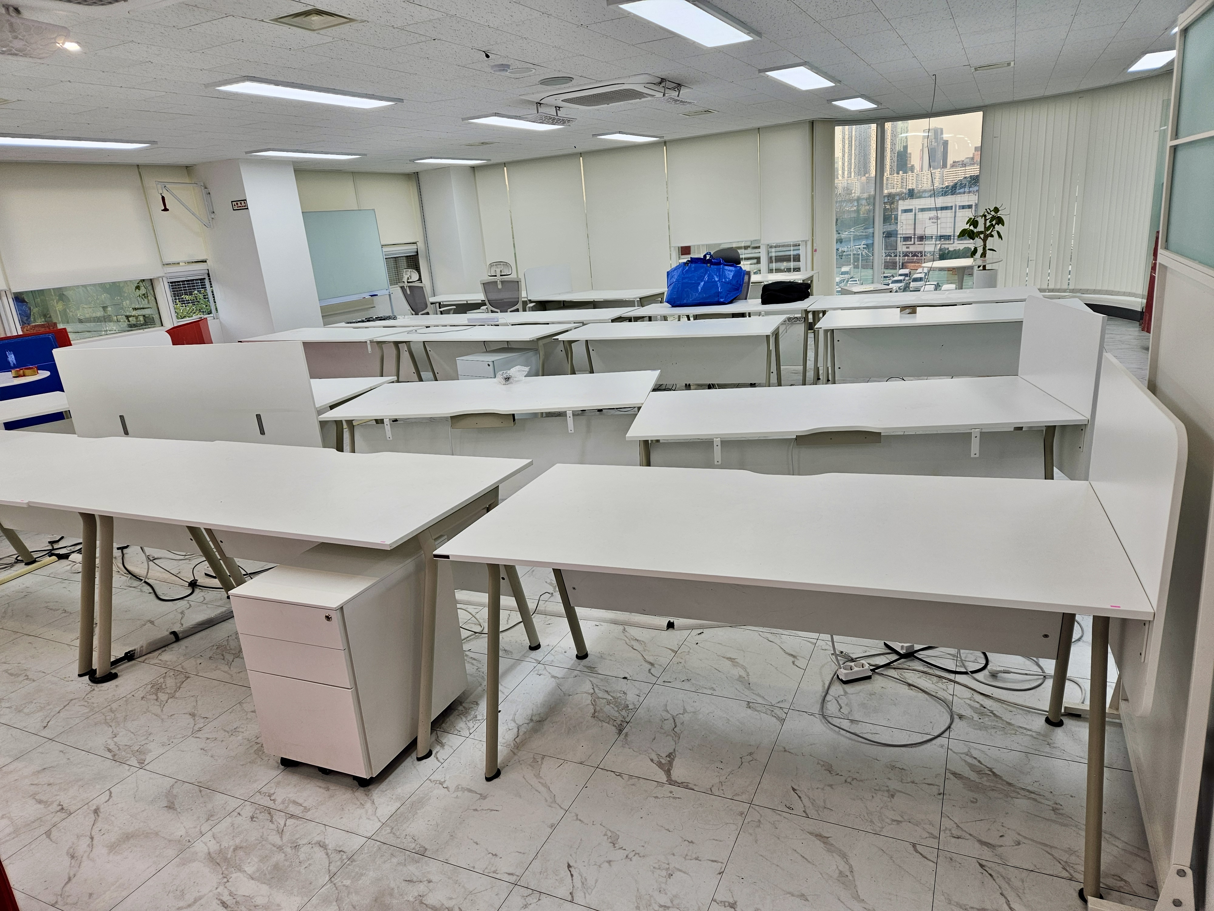 리바트 책상 (20EA)